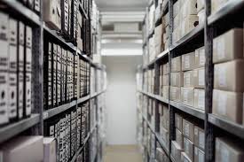 ARCHIVIAZIONE DOCUMENTI - Scatole archivio e faldoni con lacci